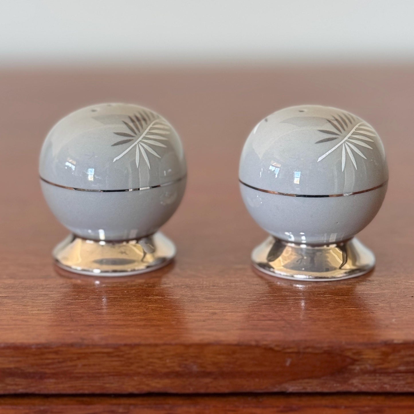 Flintridge Platinum Palm Salt & Pepper Shakers: Mid-Century Modern Porcelain
